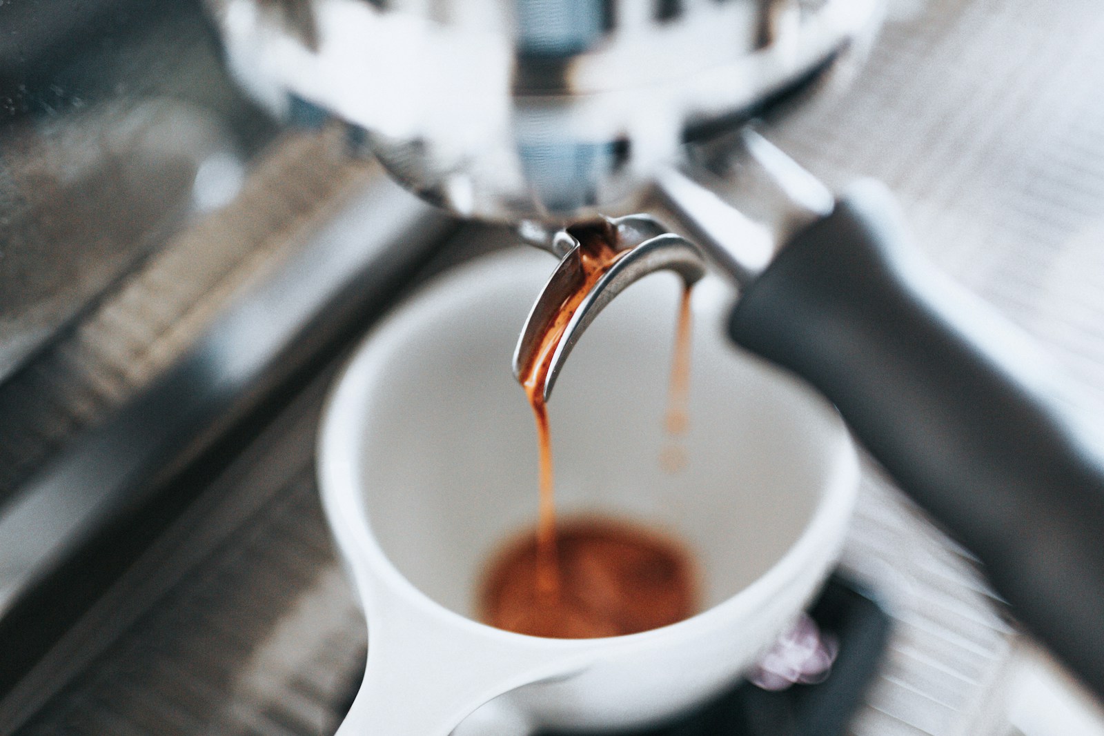 Koffie op het Werk: De Sleutel tot Productiviteit en Werkplezier